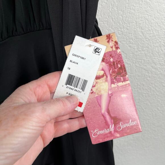 Emerald Sundae Black Stretch Ruched Bodycon Long Sleeve V-Neck Dress Plus 18 NWT - Picture 11 of 15